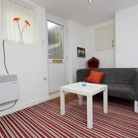 Brownhill Studio In Leeds Leeds  Room photo